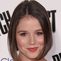celebirthdays1's tweet image. Check out #KetherDonohue (#MovieActress) #Celebrity Profile | #Bio, #Facts, #Family! celebirthdays.net/profile/kether…