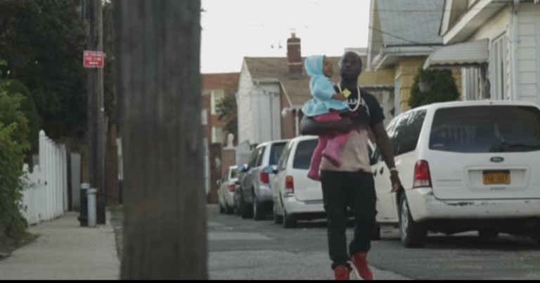 TheLeakerz's tweet image. .@RRoseRRome is back to deliver his new visuals to his cover "Soundtrack" 

🔥🔥🔥🔥

theleakerz.com/videos/rrose-r…