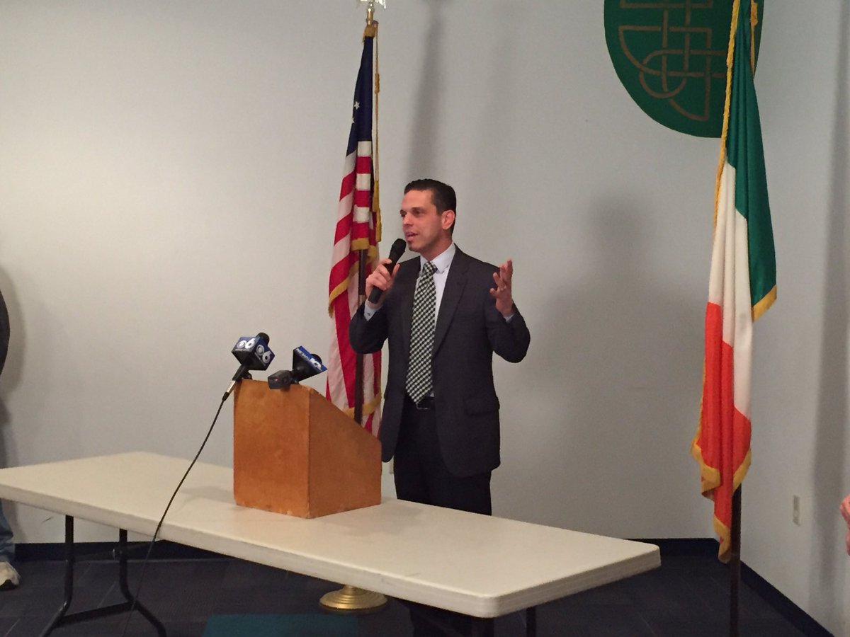 Brett_Samuels27's tweet photo. .@AsmSantabarbara declares victory in 111th assembly district. Wins a third term in the state legislature. https://t.co/0cFchVNhLd