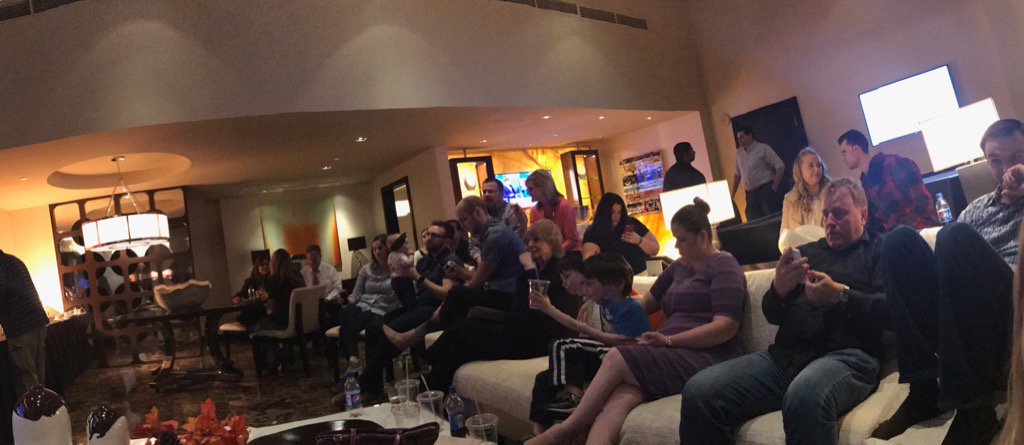 Anderson4NV's tweet photo. @GOPNevada watch party! #leanright2016 https://t.co/tu6wcp6rzn