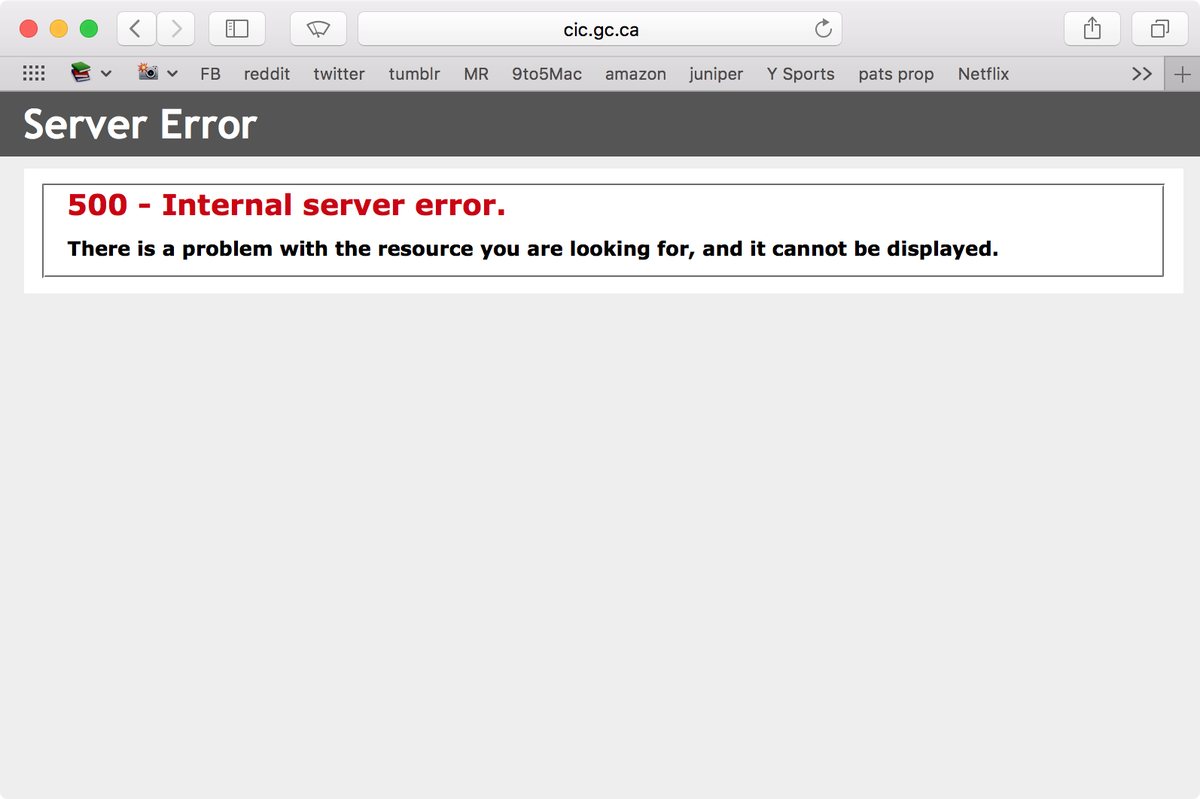 Advil's tweet photo. oh my god the canada immigration website is crashed because of #ElectionNight https://t.co/cEBWfG1fbo