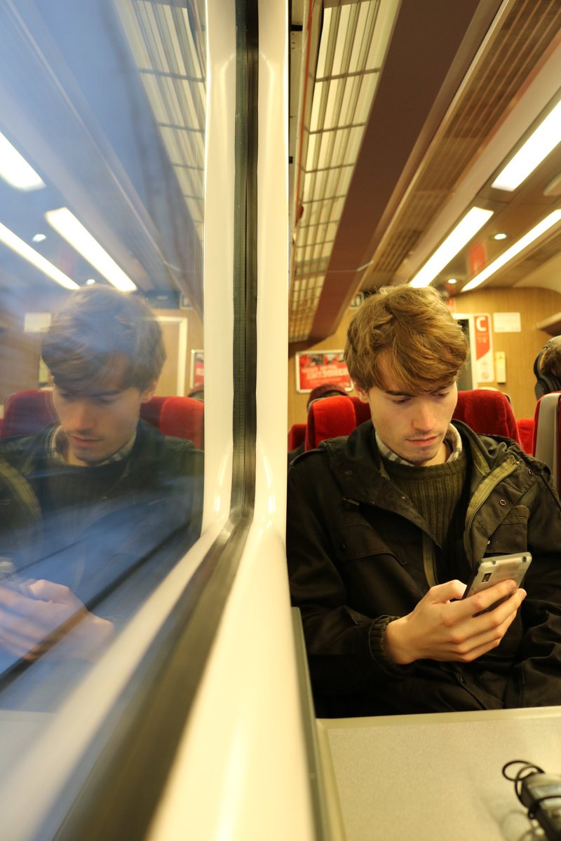 HIVE_Hull's tweet photo. On the train to @_VRTGO https://t.co/pDgl4PKGFe