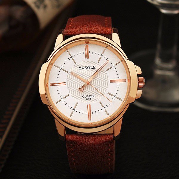 4manonly_com's tweet image. Rose gold wristwatch on sale now 4manonly.myshopify.com/pages/deals-1