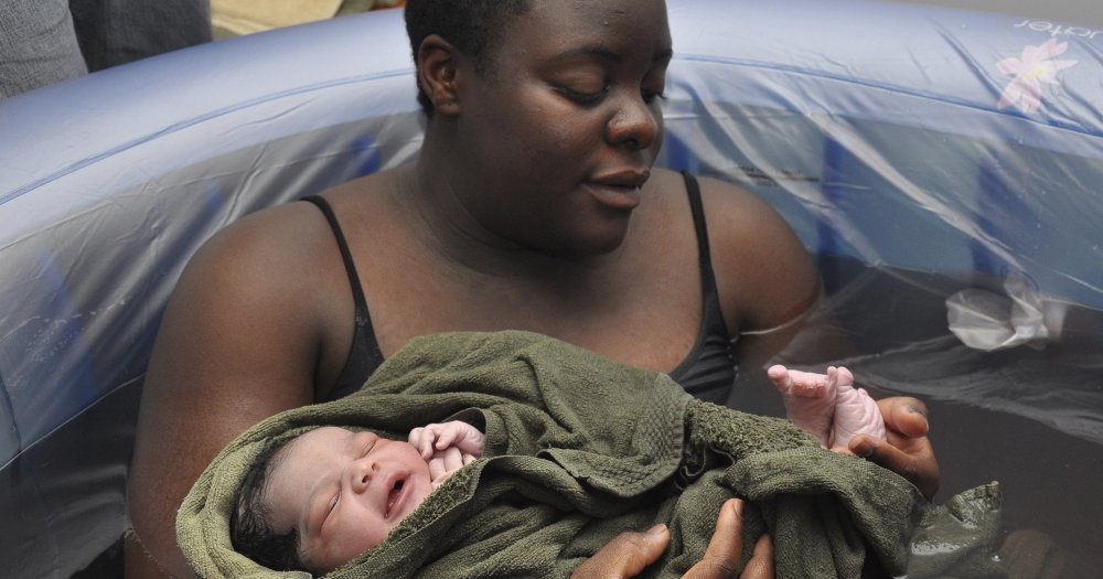 Are you considering a water birth? We look at using a birthing pool and safety tips: goo.gl/bncvPJ