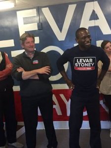 theCT's tweet photo. Levar Stoney has won 5 districts to defeat Jack Berry in the mayoral race, according to @CBS6 #rvamayor https://t.co/HpyHOY8uCx
