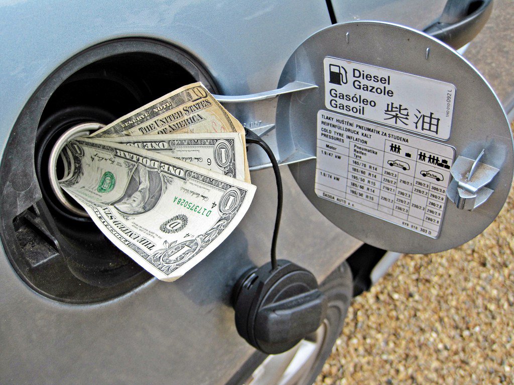 CarmenAutoSG's tweet photo. Easy Car Tips To Save On Gas And How Carmen Help You Save More https://t.co/GLmUj1651m https://t.co/p8Z7FKTBdb