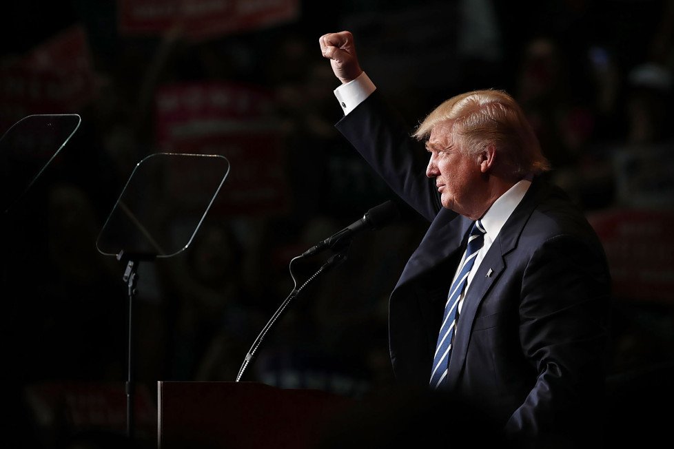 BREAKING: Donald Trump is elected president of the United States nyp.st/2eCl237