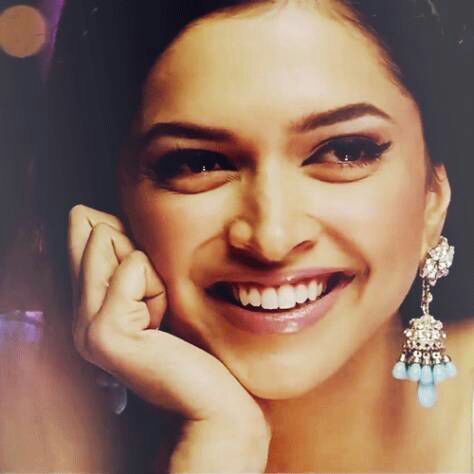 nancy_katariya's tweet photo. ~Main agar kahin tumsa haseen
Kaynat me nahi h koi ๐
Tareef ye bhi to
Sach h kuch bhi nahi :')
#9YearsOfDeepika โจ https://t.co/VJaDYPgrgp