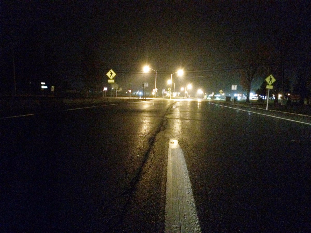 levymclaughlin's tweet photo. No one is storming the borders or constructing a wall yet. #ElectionNight #MJUSAVotes https://t.co/H9VT6iuw16