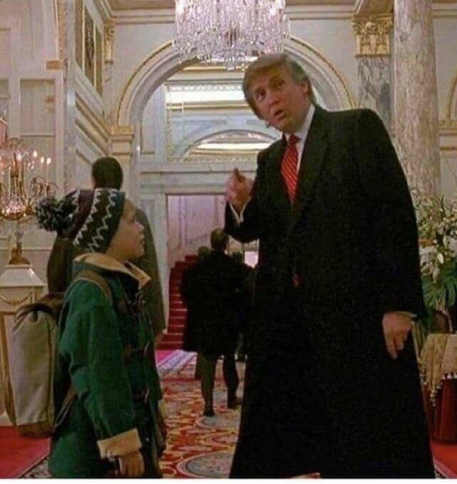 People are knocking Trump but I don't remember Hillary Clinton helping Kevin find the lobby #USElection2016