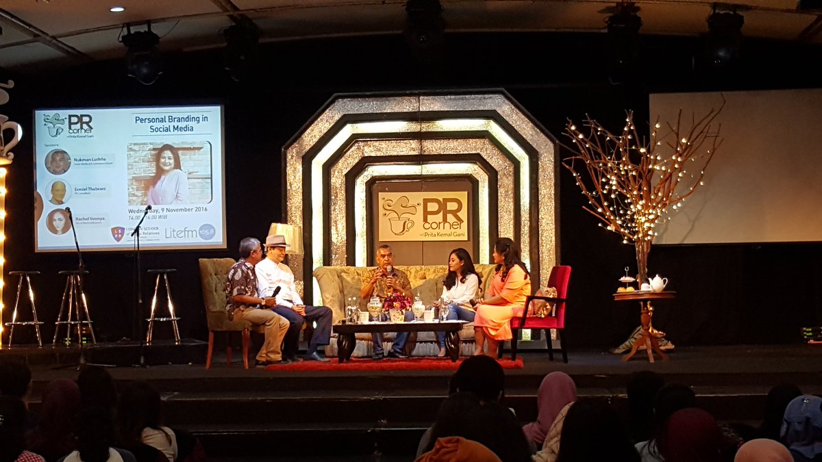 ASEAN_PR's tweet photo. @prcorner_ live at @LSPRJAKARTA! #prcornersocialbranding https://t.co/1LWdn6uLKi