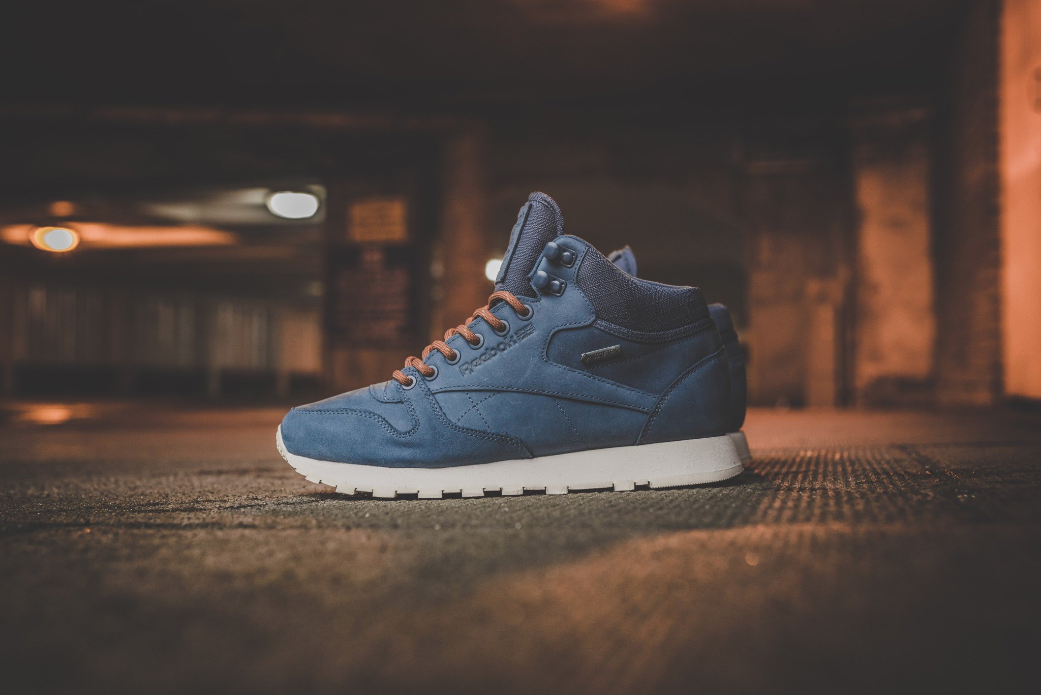 reebok classic leather mid goretex royal slate