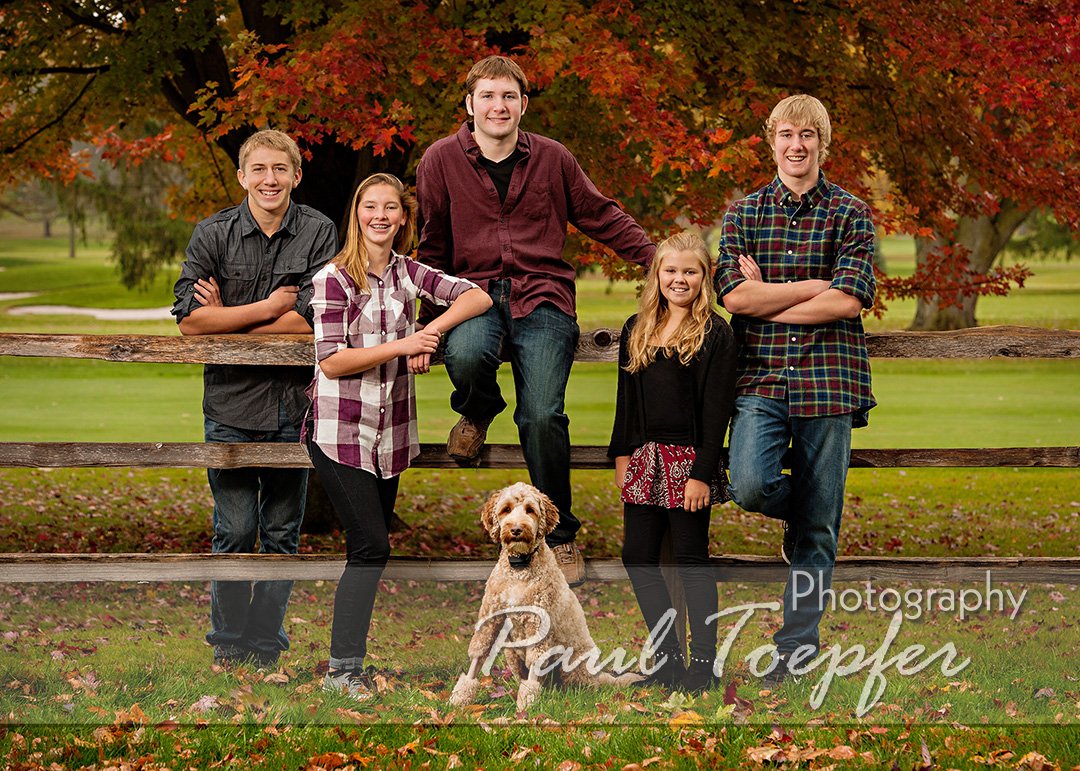 PaulToepfer's tweet photo. Sessions still available, make sure to get holiday ready with an updated family keepsake!
https://t.co/du5bp8v94v
 https://t.co/eO74zzJ0ql https://t.co/4iy1LxFl8U