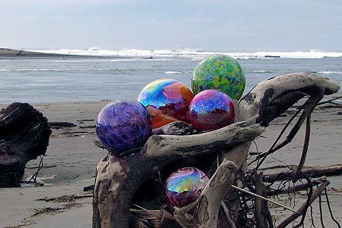 OregonOEM's tweet photo. Celebrating holidays at the Oregon coast? #TsunamiSafe Know before you go https://t.co/h1bUljsgKG https://t.co/V3I6QnHtpn