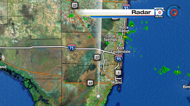 The doppler radar shows sprinkles or light showers hitting a few areas along South Florida's east coast. https://t.co/KtCZ7u0cyR