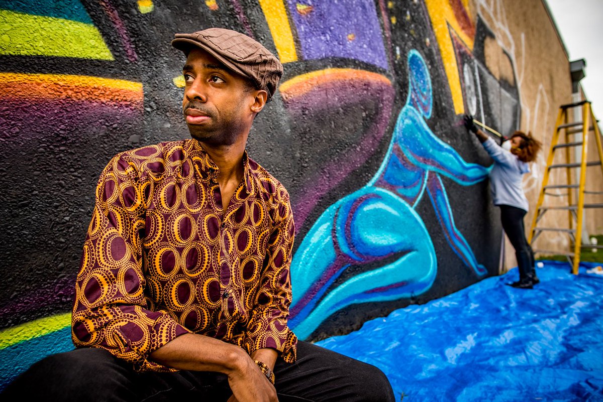 alleytheatre's tweet image. Don't forget to check out the #SyncingInk mural at McGowen and Crawford.