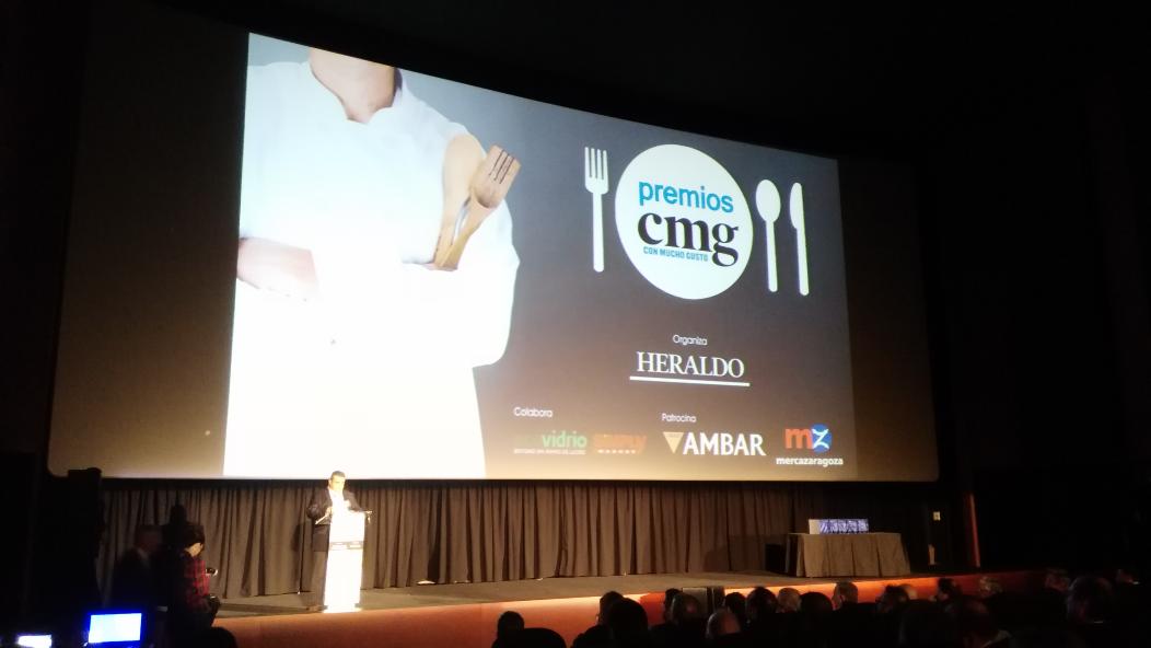 Éxito de <a href="/UrbezoWines/">Bodegas Solar de Urbezo</a> en los premios #CMG. Su vino nos acompañó en Taiwan junto con el arte de <a href="/crucesestudio/">Lalo Cruces</a>