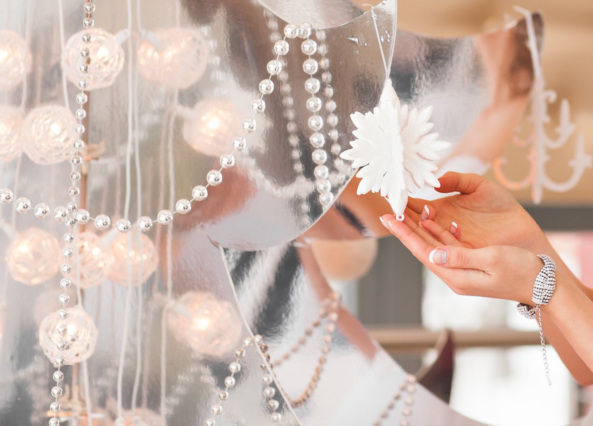 Seven tips on how to pull off a flawless winter wedding! ow.ly/nWAd306ojeD
