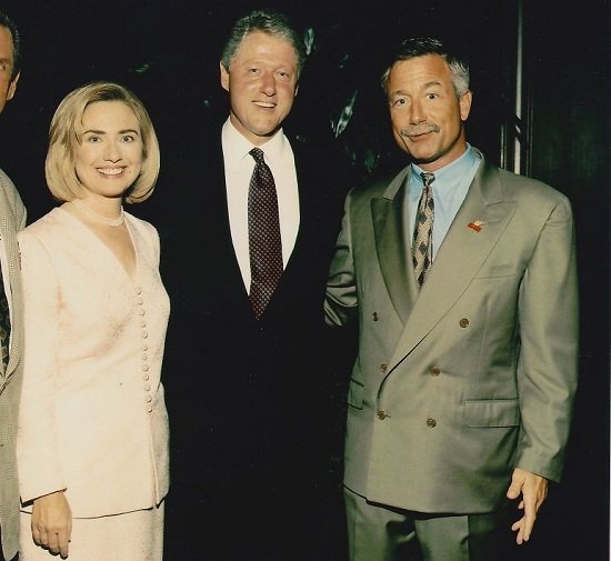 Citizen_USA1's tweet photo. Speaking of WH Turkey... Look at these turkeys all cozy with pedophile, Terence Bean! #PizzaGate #WHTurkeyPardon https://t.co/Yh7y2zH9Yy