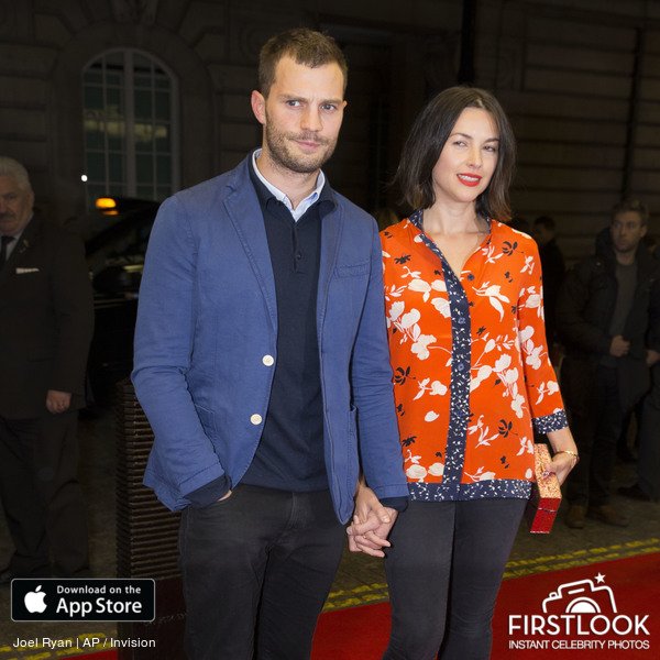 FirstLookUNIVRS's tweet photo. Amelia Warner, Jamie Dornan at null  https://t.co/pqsU9Rd3ZL https://t.co/J48Zn9gynR