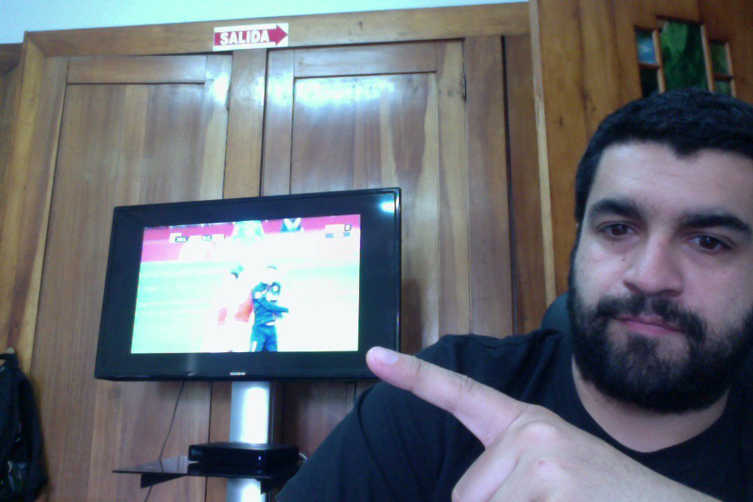 Rodalcantara's tweet image. #championsporespn Un saludo kike desde concepción chile, estamos en la oficina de C.i. viendo el partido :D