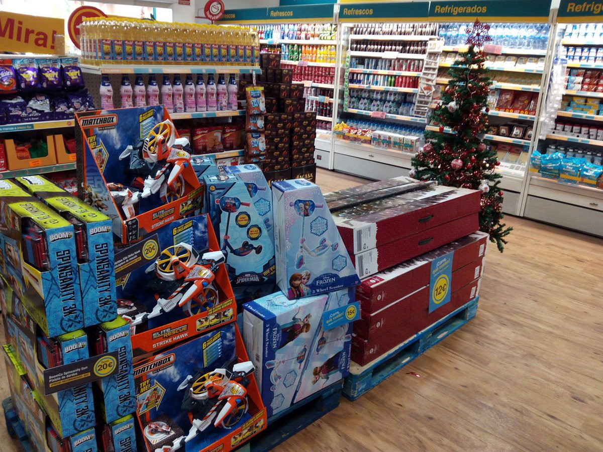 Lauragf35's tweet photo. Anticipa tus compras de navidad. Black Friday en @DealzGranada @Avilla262Alvaro #Dealzespaña https://t.co/blYv0NPrgp