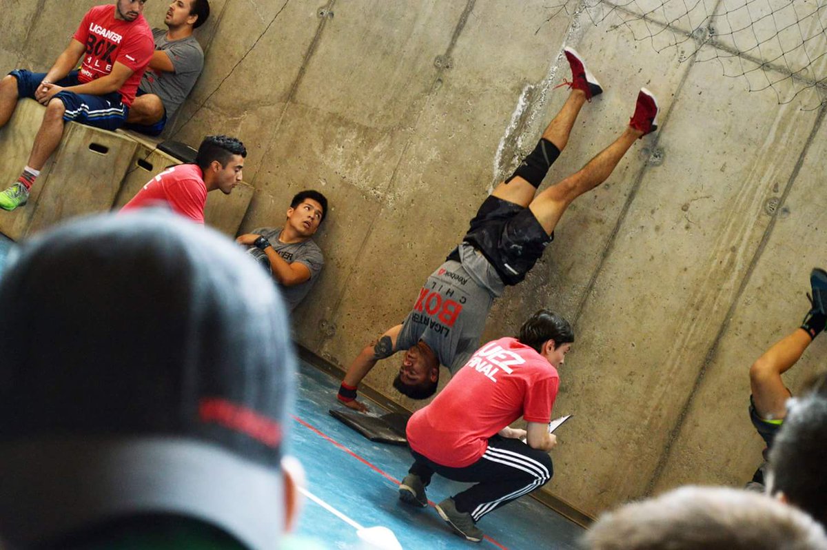 blowoff's tweet photo. @ReebokChile como los de la final de la #LigaInterbox? #Nano6 https://t.co/OAQwNopMke