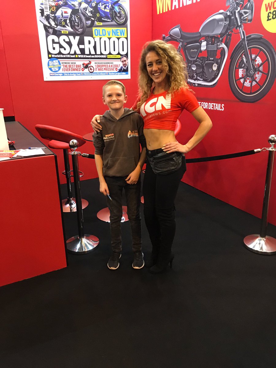 Cal on the <a href="/MCNnews/">Motor Cycle News</a> stand at the Nec today with one of the great girls..cracking day