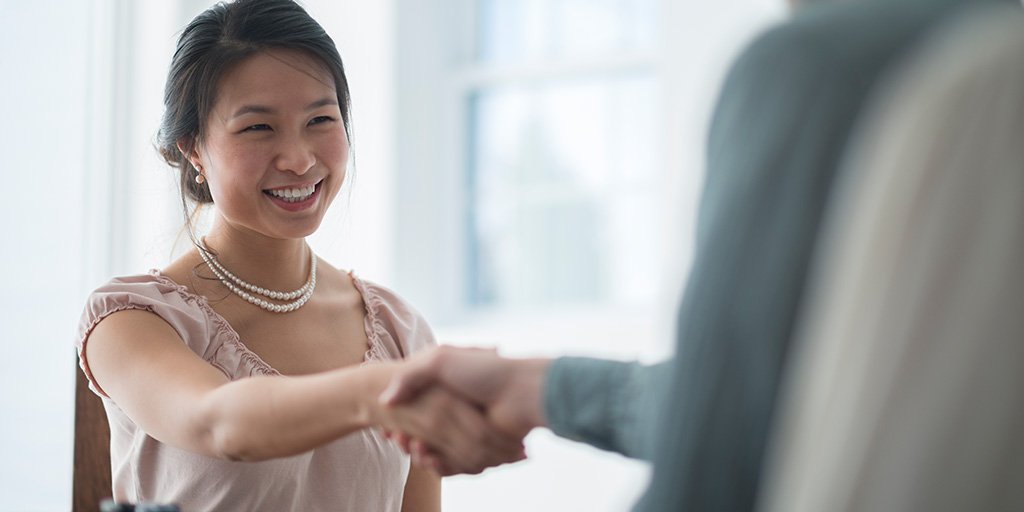 Discover's tweet photo. Looking for your next job? See what employers may look for in your #credit: #DiscoverTips https://t.co/zVa06OZi1Z https://t.co/9g1iNSu2Or