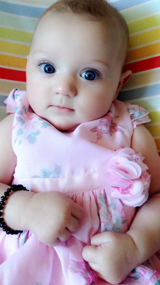 elbuchan's tweet photo. My daughter is just an absolute delight. Such a beautiful little girl 💕 https://t.co/FbjKSyWkUA
