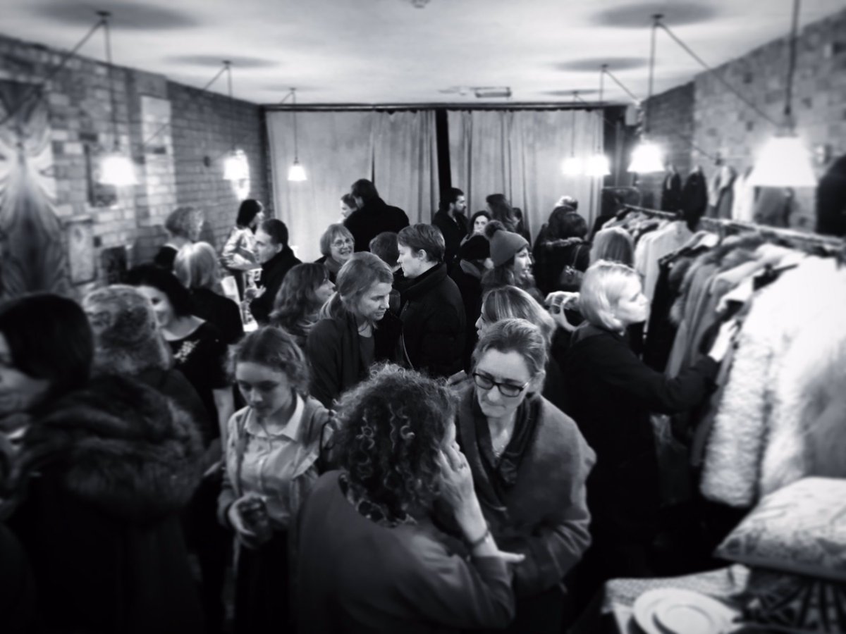 e8_create's tweet photo. Preview party's rocking. Full house, #vinyl on the decks, and lots of love for our #e8create #popupshop #art #design #fashion #hackney https://t.co/QTszaNnqCZ