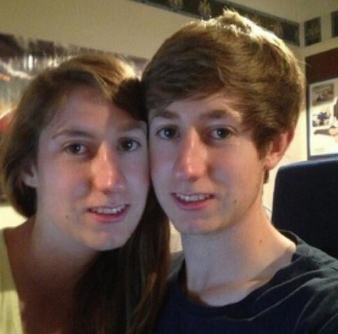 me and my lovely girlfriend.(removing tweet in 2 mins)