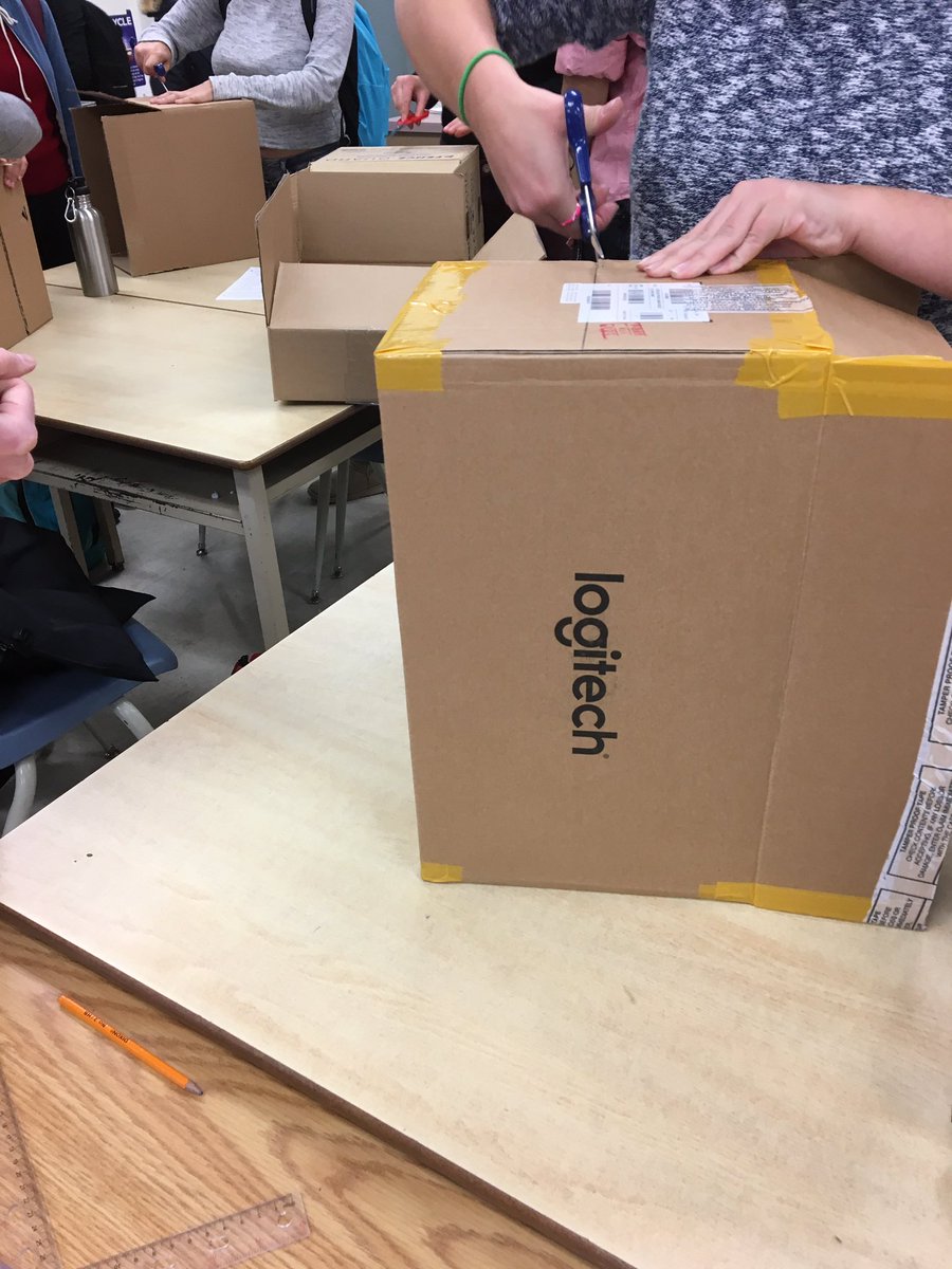 My classroom has become a GOOS bin factory! #GOOSpaper @yrdsbecoschools <a href="/VSSEcoCouncil/">Hodan Nalayeh EcoCouncil</a>  <a href="/vaughan_ss/">Vaughan SS</a>