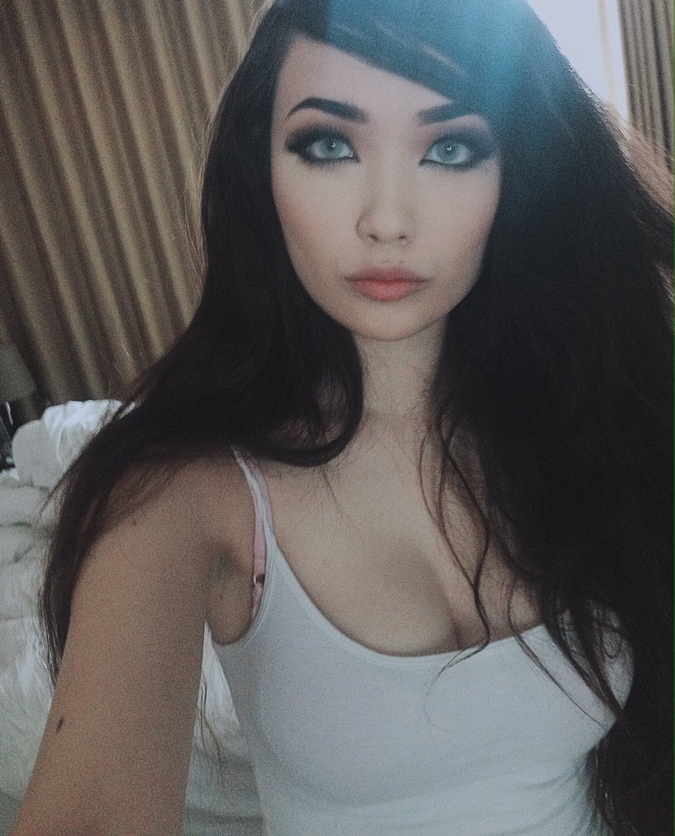 Emiru, novia de Dyrus. 