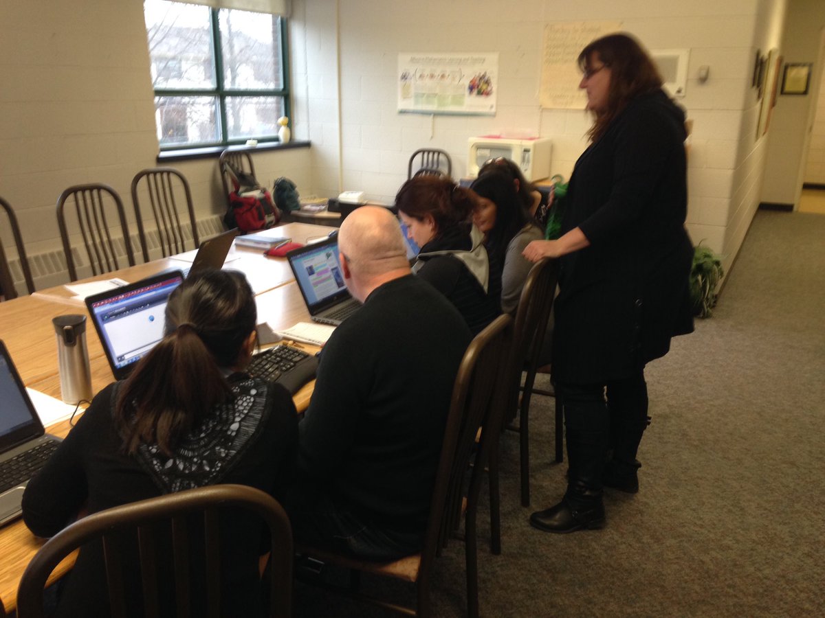 jjecx's tweet photo. A BIG thank you to @kvitka_holman for teaching staff @AgnesMacphailPS &amp; myself about #ReadWriteGold and differentiating instruction for Ss! https://t.co/NZ6KD3cYdy