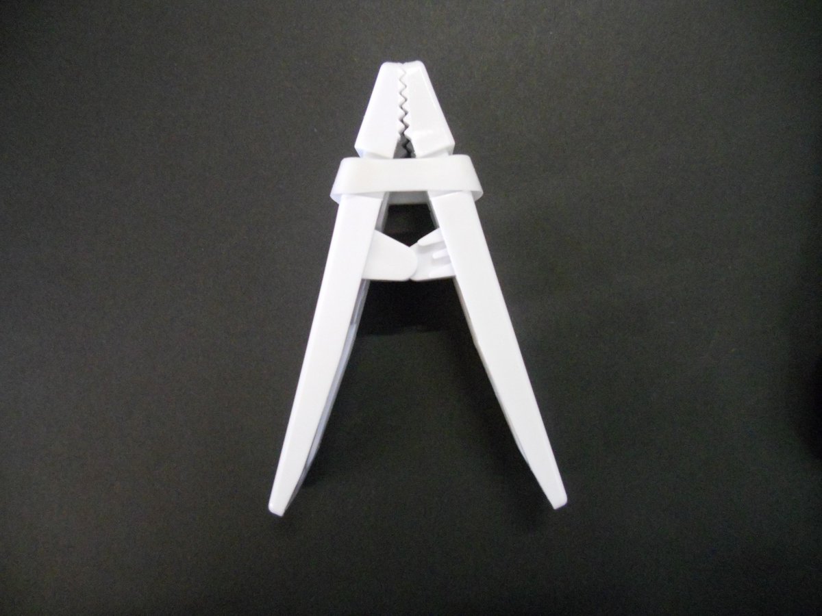 controlba1's tweet image. Our new 60 gram balloon clip, now you don&apos;t have to attach a weight to a clip if you want to use a clip but need extra weight.