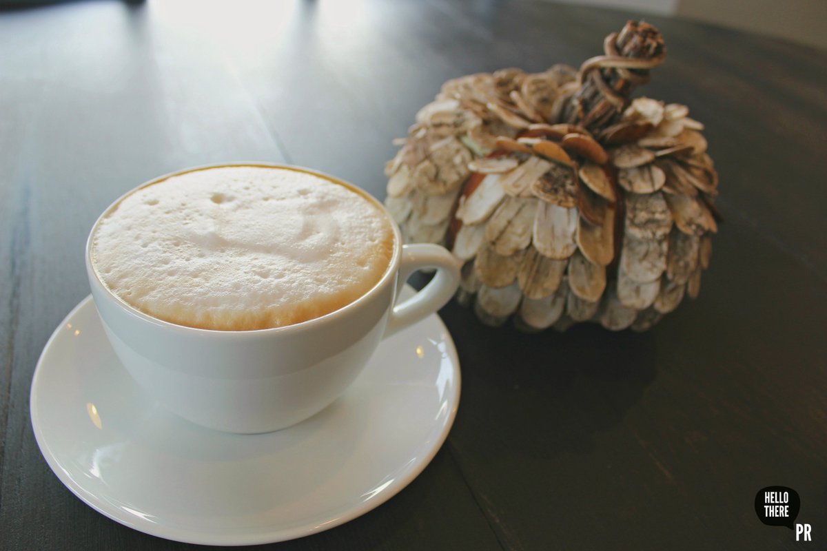 HelloTherePR's tweet image. Today, we are #thankful for Jojo&apos;s Cupcakes &amp;amp; Coffee Cup Overflowing in Hamilton for their delicious mini cupcakes &amp;amp; delectable cappuccinos!