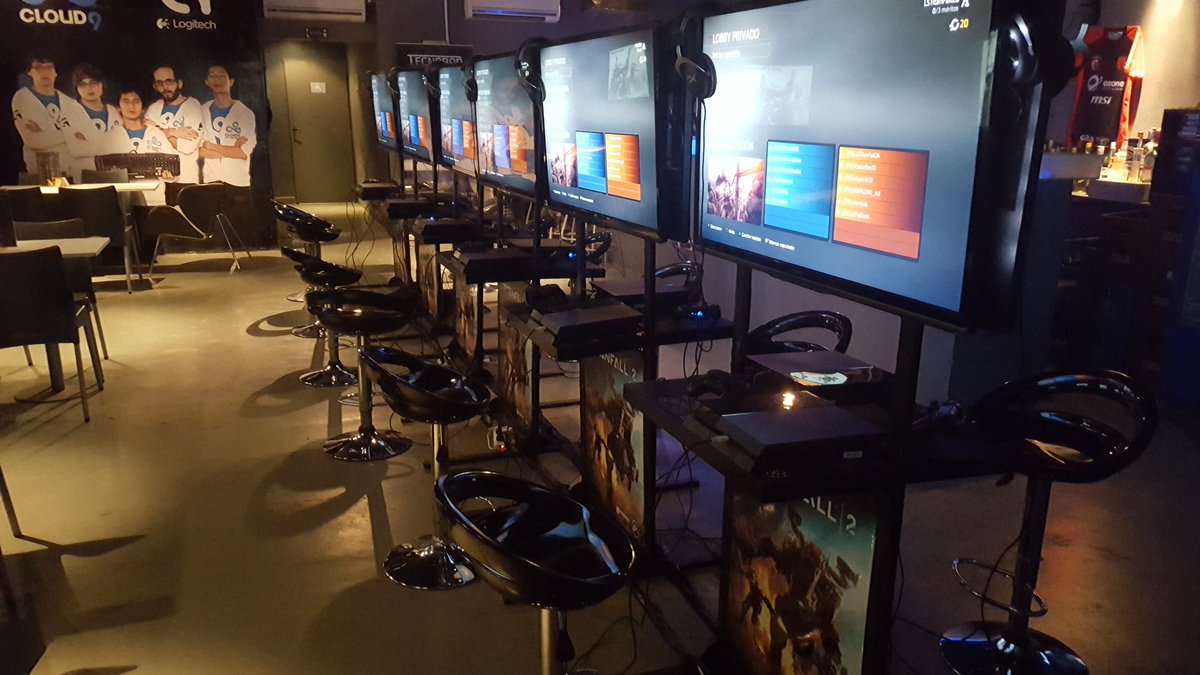 OnlyGamesLat's tweet image. La #PilotAcademy de @Titanfallgame 2 desembarca en Buenos Aires