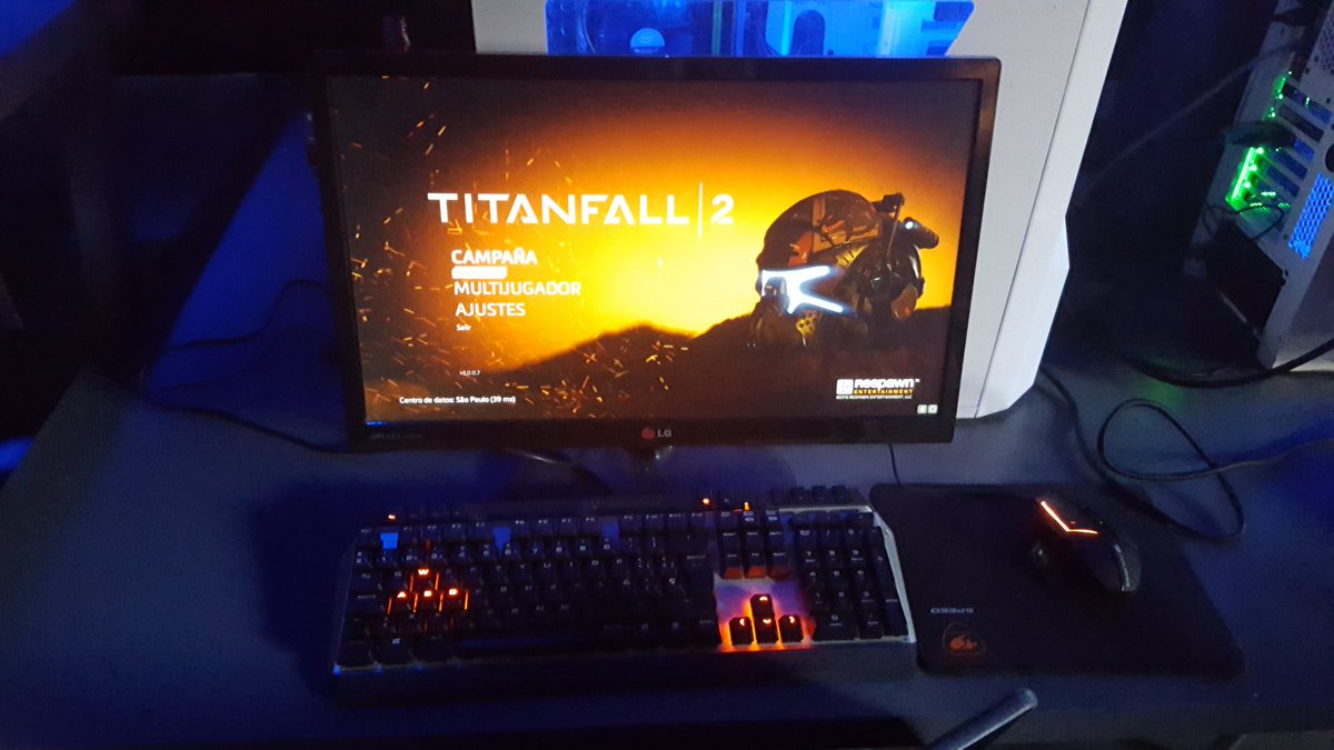 OnlyGamesLat's tweet image. La #PilotAcademy de @Titanfallgame 2 desembarca en Buenos Aires