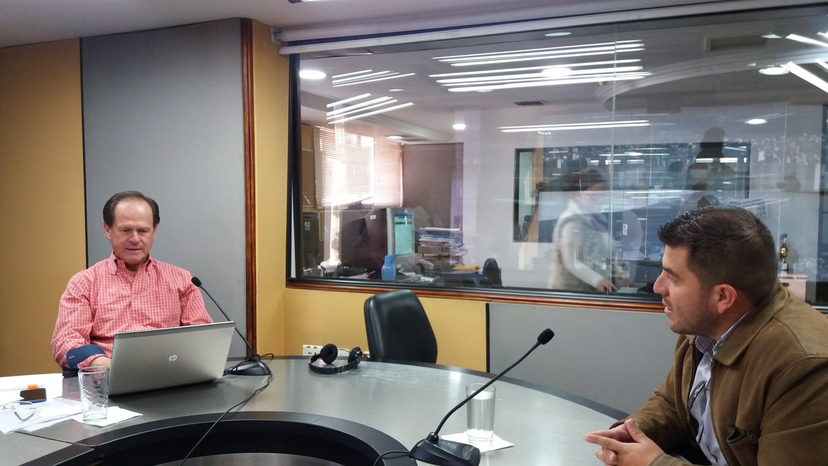 EstherRQRP's tweet image. #PaulRivera, nos acompaña para hablar del evento Biotecnología organizado por Andres Biotec...en Regresando con @AndresCarrion2...