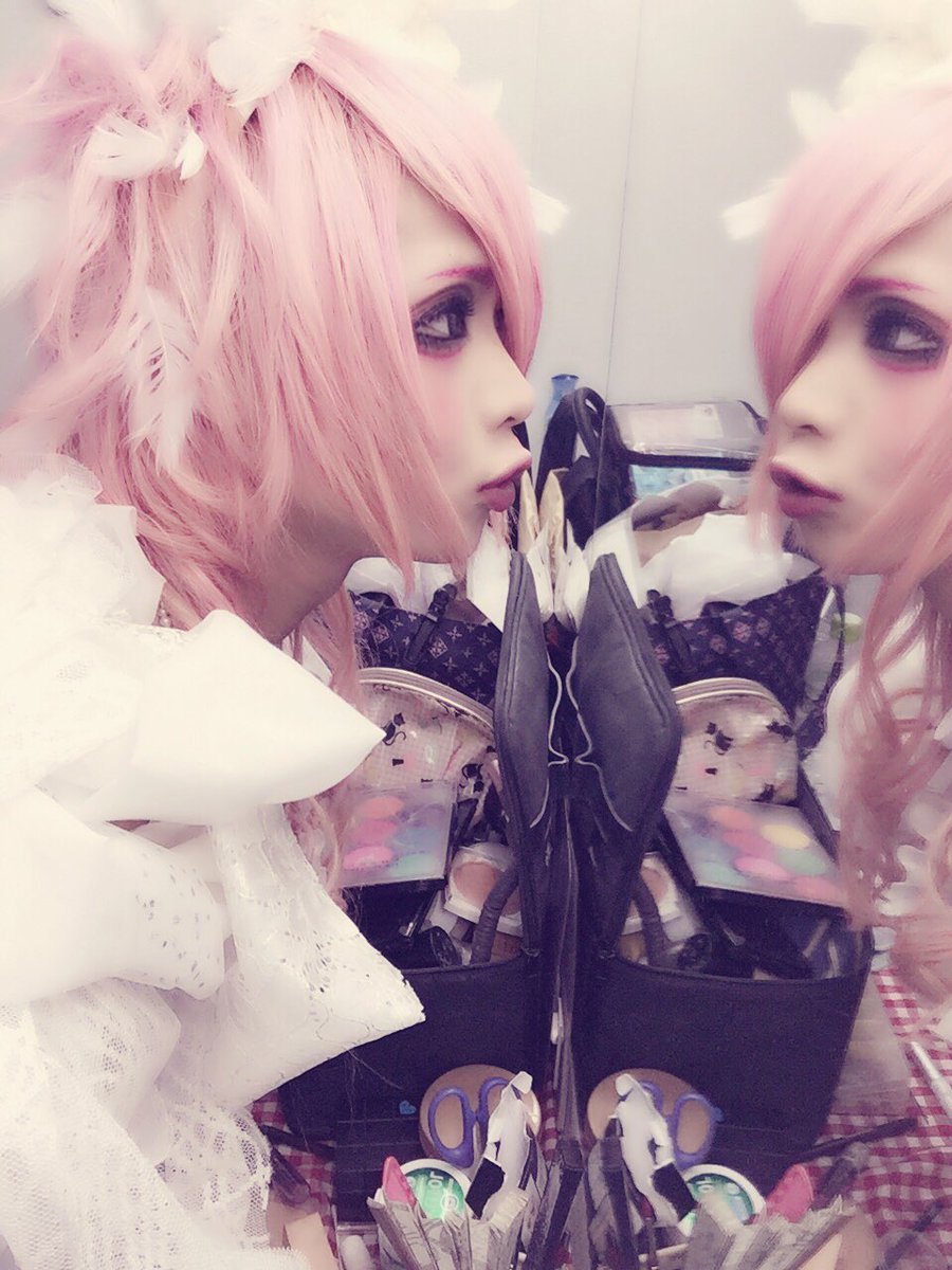 Minpha على تويتر ホ ワ イ ト バ ー ス デ ー み ん な あ し も と に き を つ け て 1 に ち す ご し Minpha على تويتر ホ ワ イ ト バ ー ス デ ー み ん な あ し も と に き を つ け て 1 に ち す ご し