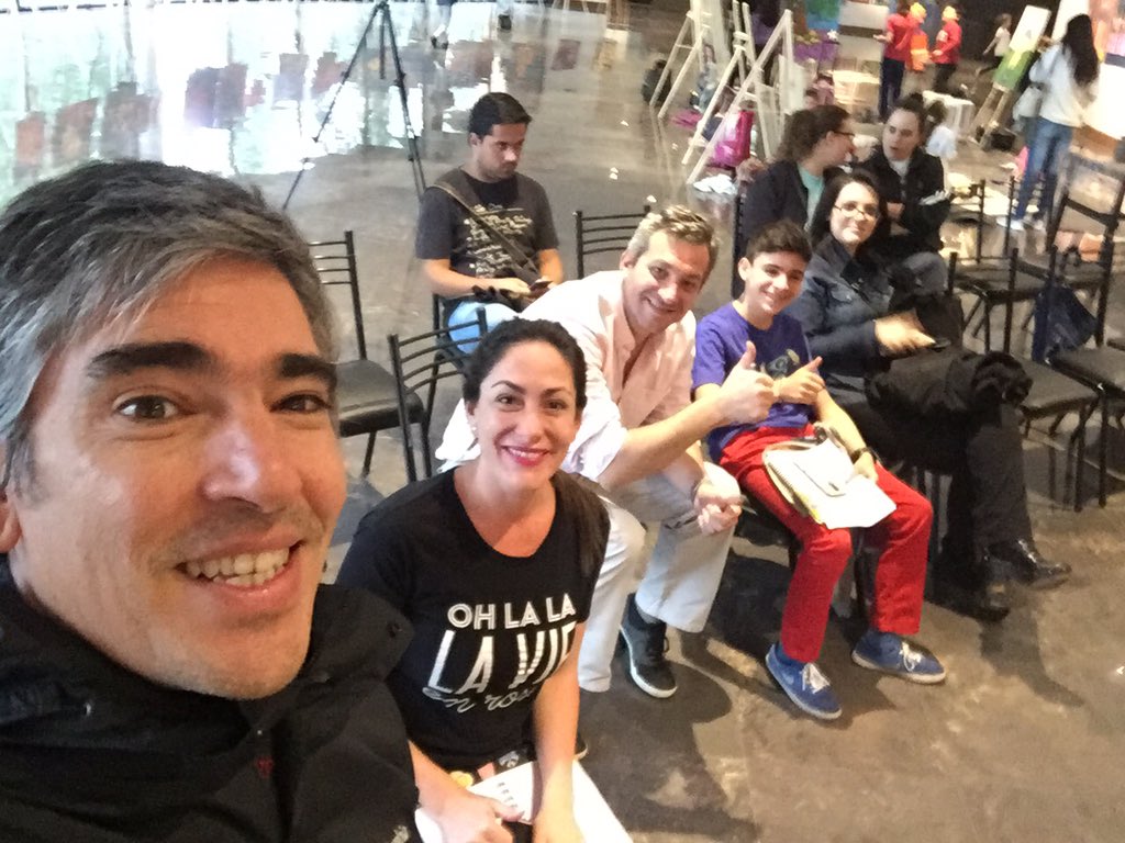 lalimunoz44's tweet photo. @TEDxPSanMartin #TEDxPSM La previa!!!! Backstage #Loconomia + ansiedad elevado a la 6 (oradores) @miradafensus https://t.co/PsOzSgx9oU