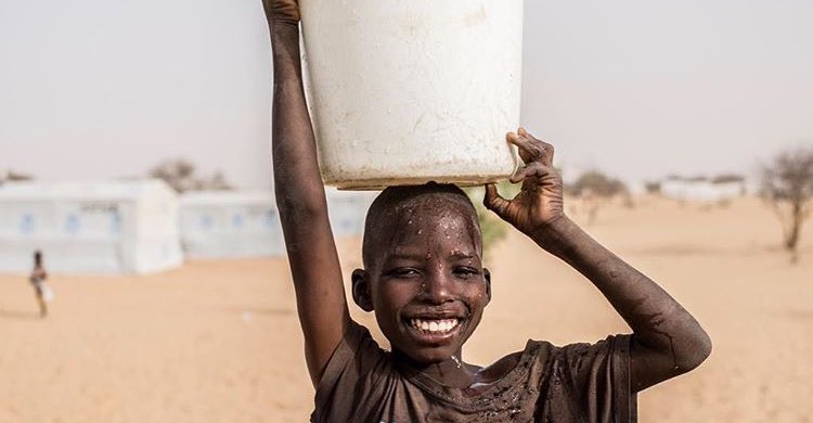 UNICEFwater tweet picture