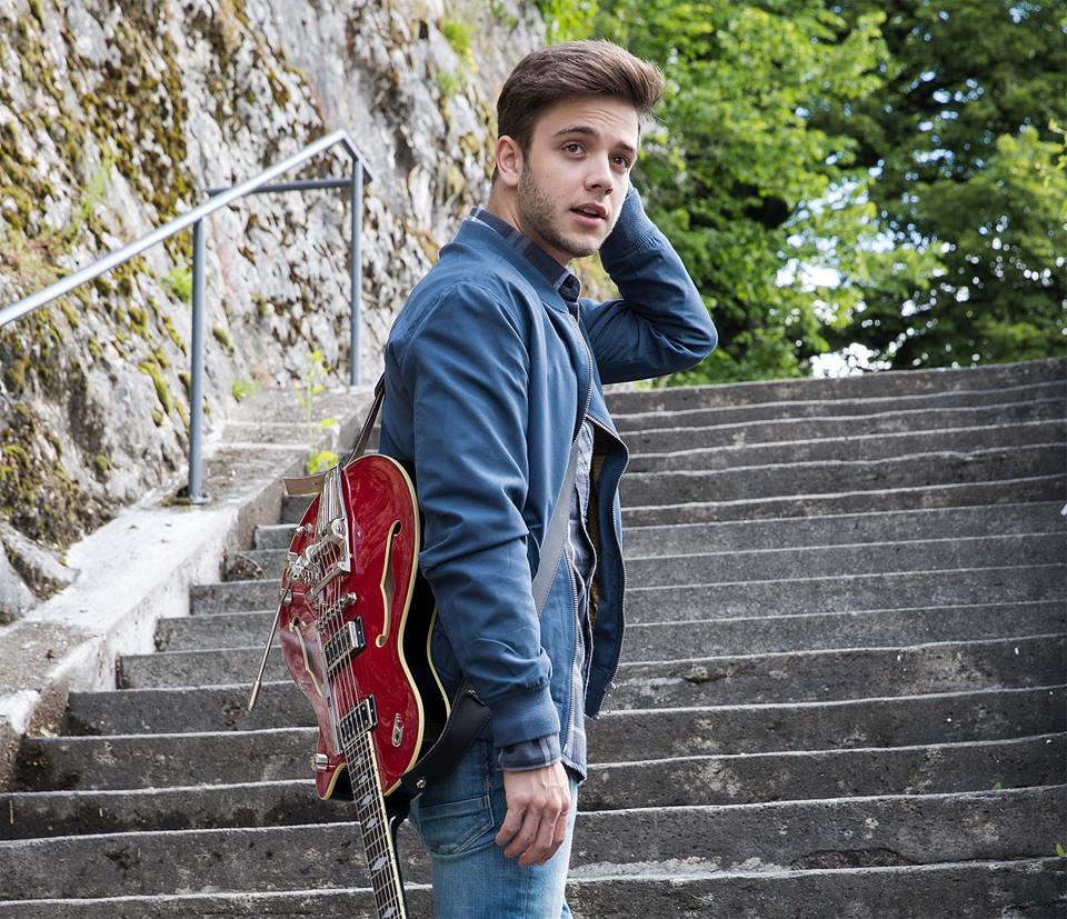 LucaFanseite's tweet photo. Good night, @haenni__luca #LucaHaenni and #Faennis <3 sleep well.... https://t.co/Vk3as0337f