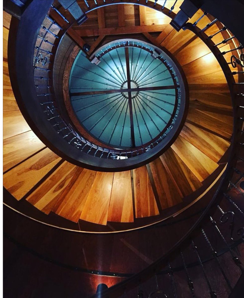 rsvpcateringdc view of  gorgeous spiral staircase <a href="/creeksedgewine/">Creek's Edge Winery</a>. Feels like we're inside a wine barrel! 😋🍷#rsvpcateringdc #venuelove