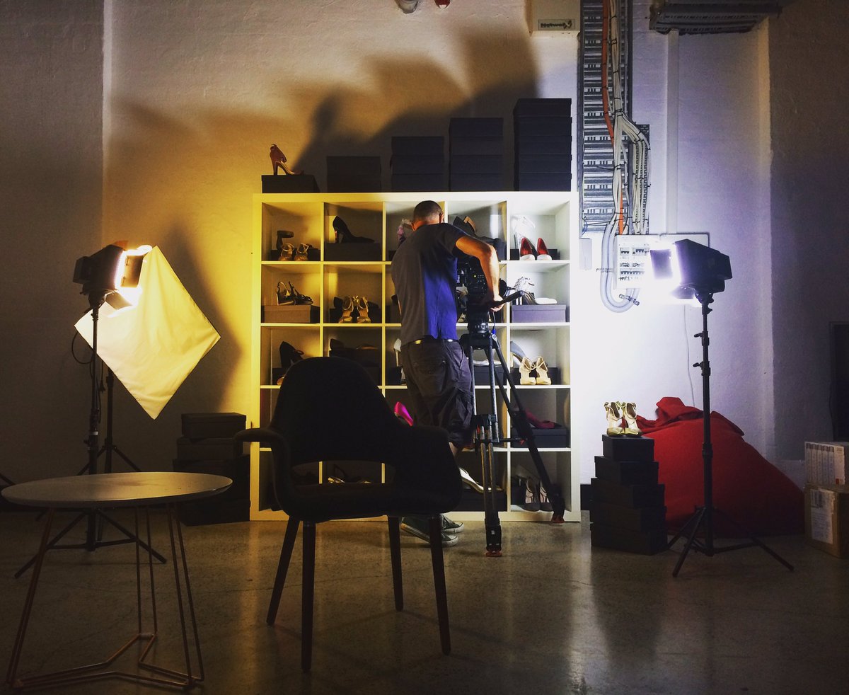 Grabbing cutaways after yesterday's shoot w <a href="/shoesofprey/">Shoes of Prey</a> co-founder, <a href="/jodiefox/">Jodie Fox</a>. <a href="/bizsecretssbs/">@BizSecretsSBS</a> #shoes!👠#entrepreneur