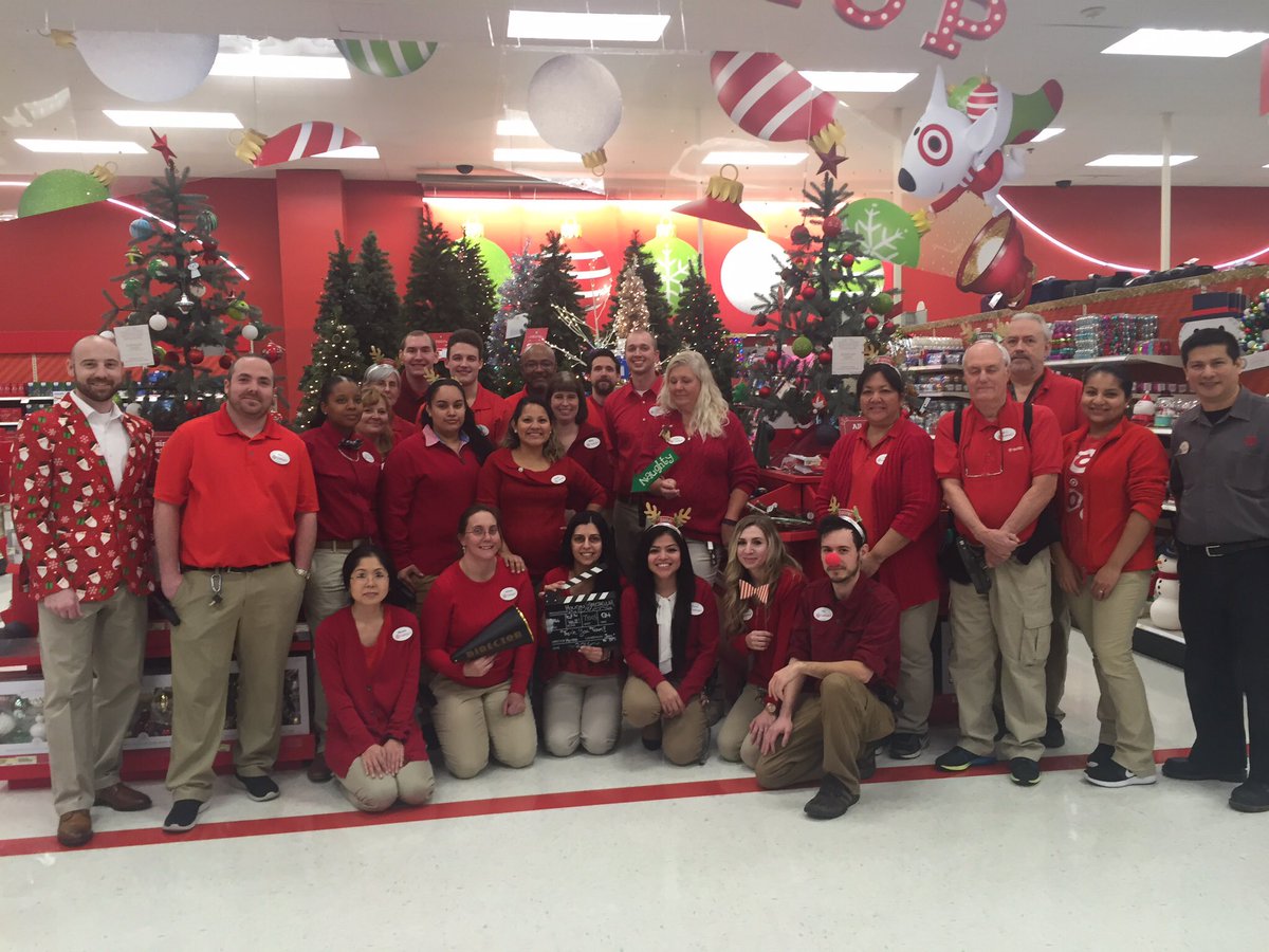 T1005 is Holiday Ready! #SceneIsSet #ReadytoTAKEQ4 #LightsCameraAction🎥🌟🎉 #❤️ThePride <a href="/dannykramer44/">Danny Kramer</a> <a href="/SextonRob/">Rob Sexton</a>