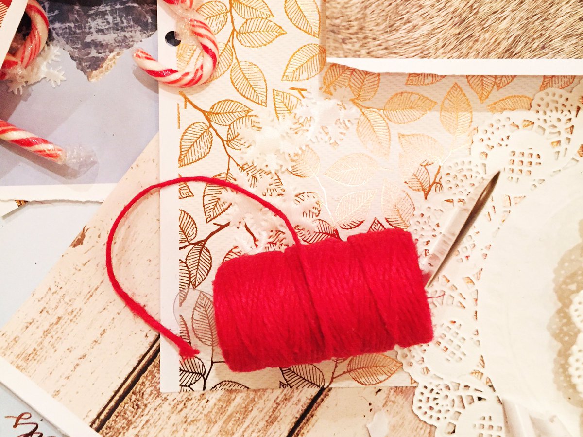 rowhousenest's tweet photo. #LeonsHelloHoliday got our craft on at the @LeonsFurniture crafternoon https://t.co/BMhGnXuV61