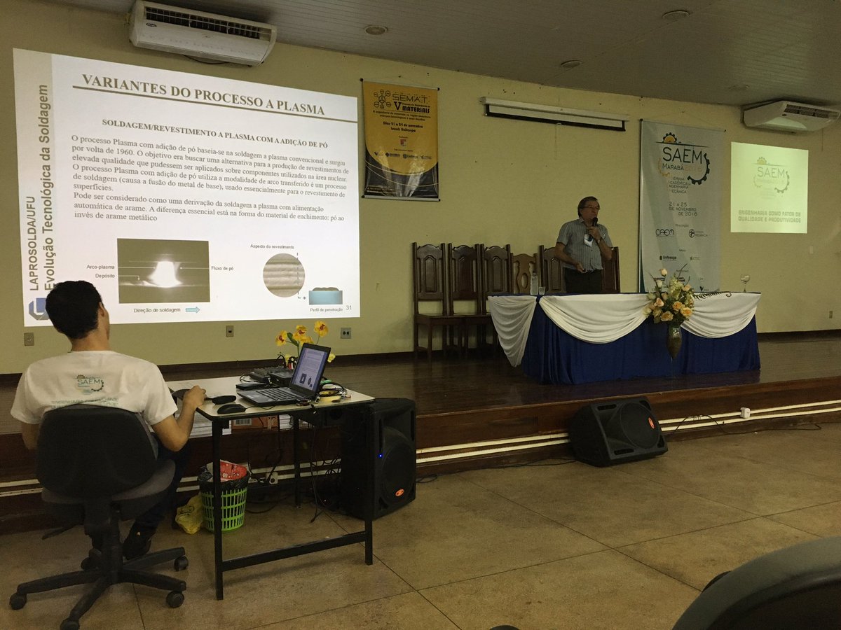 SaemUnifesspa's tweet photo. Prof. Dr. Valtair Ferraresi (UFU) ministra palestra com tema "A evolução tecnológica da soldagem no contexto de engenharia". #saem2016 https://t.co/OHInn37Drb