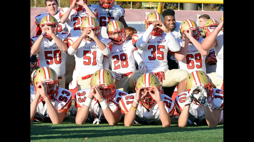 News 12 Sports (@n12sports) on Twitter photo If you can’t make it to the Half Hollow Hills West vs <a href="/GC_ATHLETICS_/">GC_ATHLETICS</a> LIC Class II title game, you can watch it here
news12varsity.com/live-garden-ci… If you can’t make it to the Half Hollow Hills West vs <a href="/GC_ATHLETICS_/">GC_ATHLETICS</a> LIC Class II title game, you can watch it here
news12varsity.com/live-garden-ci…
